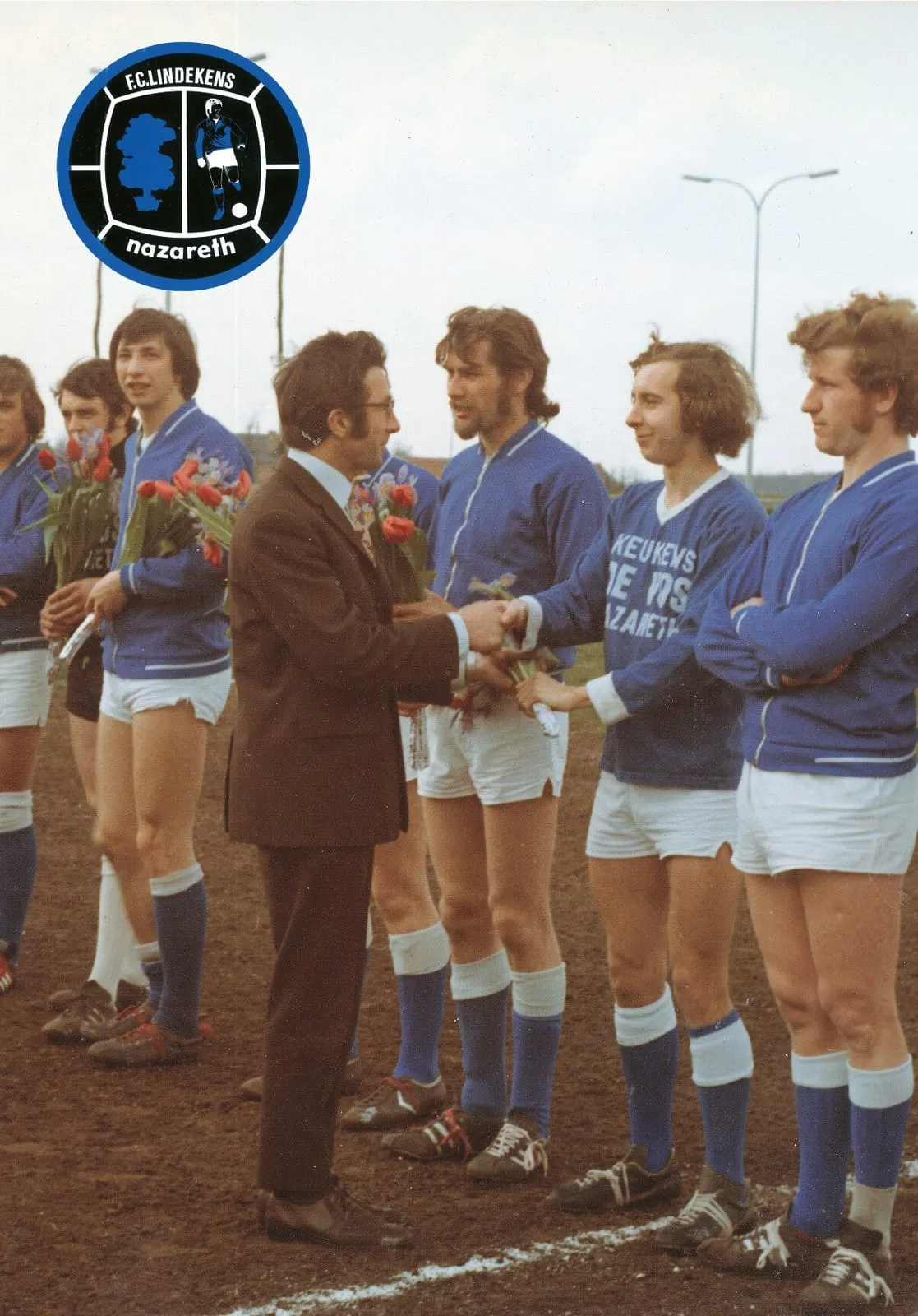 Spelers van de Lindekens in het blauw-wit